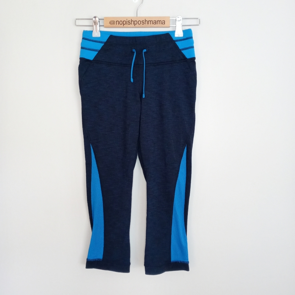 Lucy Powermax Ultimate X-Training Collection Blue Cropped Leggings Size …